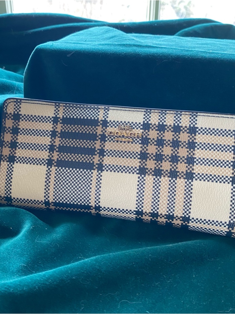 Coach Wallet in Black and Cream